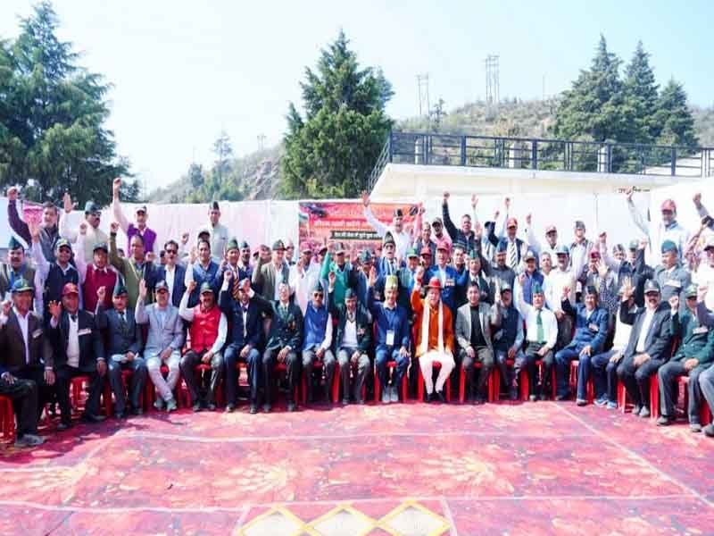 मुख्यमंत्री ने भराड़ीसैंण में अग्निवीर कैडेट्स से किया संवाद